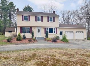 229 Weaver Hill Rd, West Greenwich, RI 02817