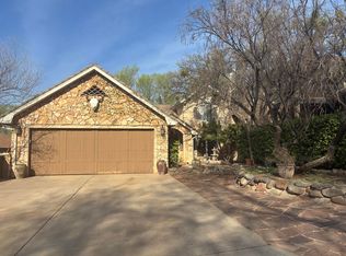 29 W Lakeshore Dr, Ransom Canyon, TX 79366