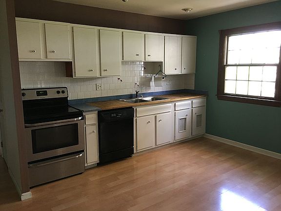 2nd image of 256 Northwood Dr