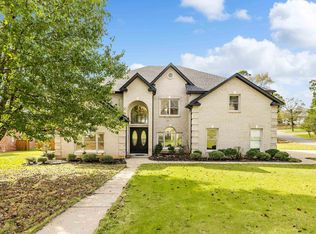 101 Noyant Dr, Little Rock, AR 72223