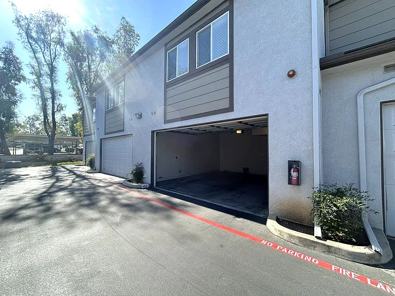 1555 Orange Ave #403 — Photo 22