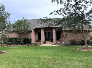 7115 Beechwood Dr, Angleton, TX 77515