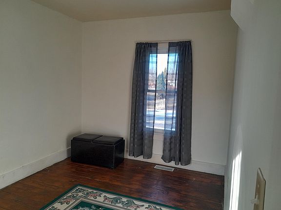 5th image of 339 Bremer St