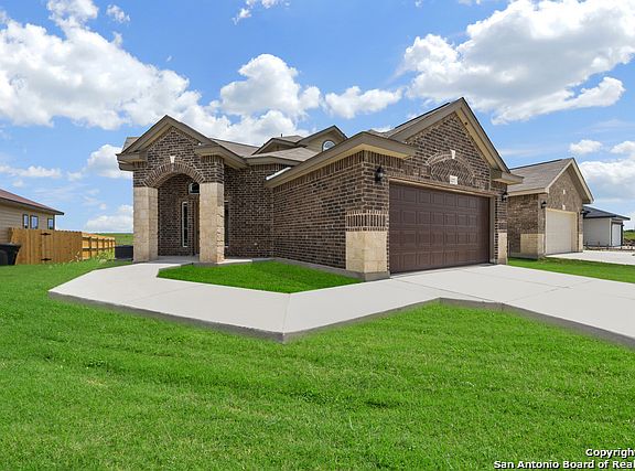 2nd image of 106 Katy Way
