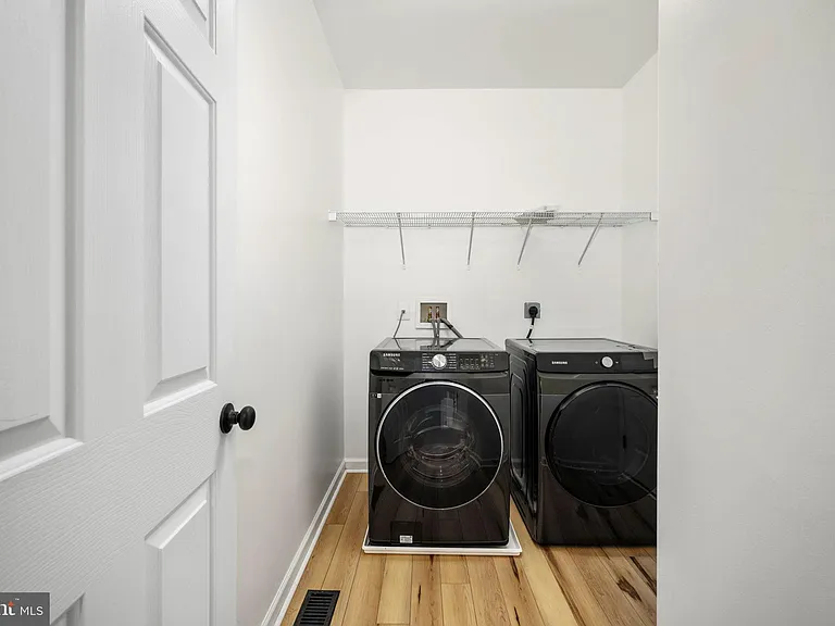 9320 Birch Cliff Dr — Photo 13