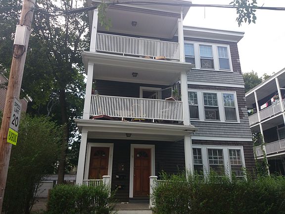 2nd image of 7 Stedman St