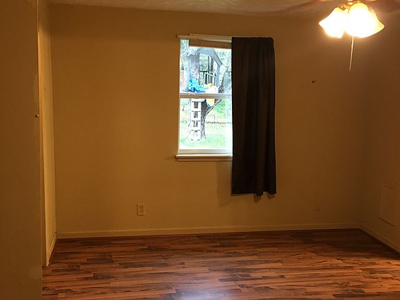 2nd image of 2663 Rushmore Dr