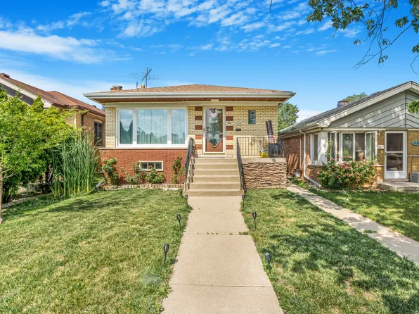 7830 Linder Ave, Burbank, IL 60459