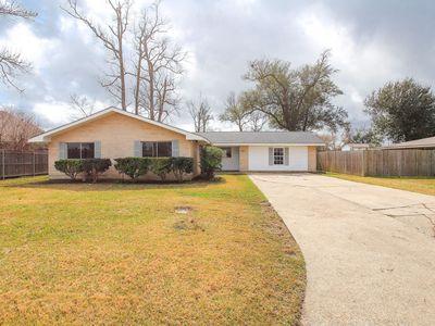 1015 Paris St, Lake Charles, LA, 70605