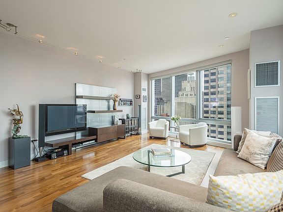 5th image of 500 Atlantic Ave Unit 18B