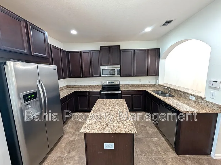 14161 Stowbridge Ave — Photo 6
