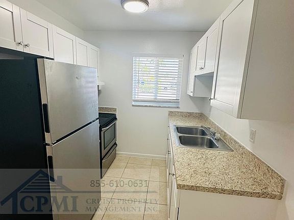 3rd image of 1525 S North St APT 6