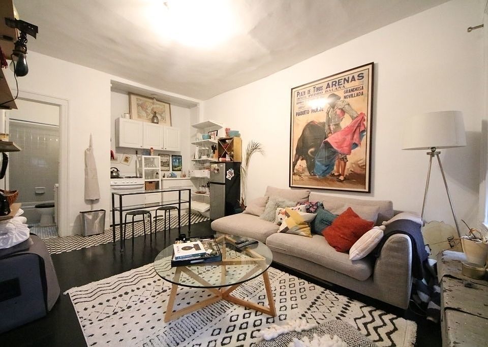 1st image of 240 8th Ave APT 4F