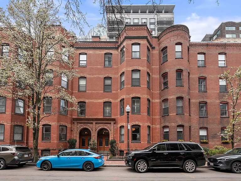61 Saint Botolph St #61 — Photo 47