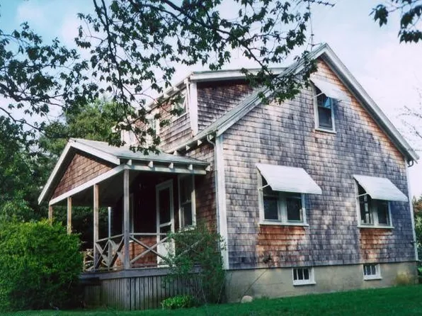 252 State Rd, Tisbury, MA 02568