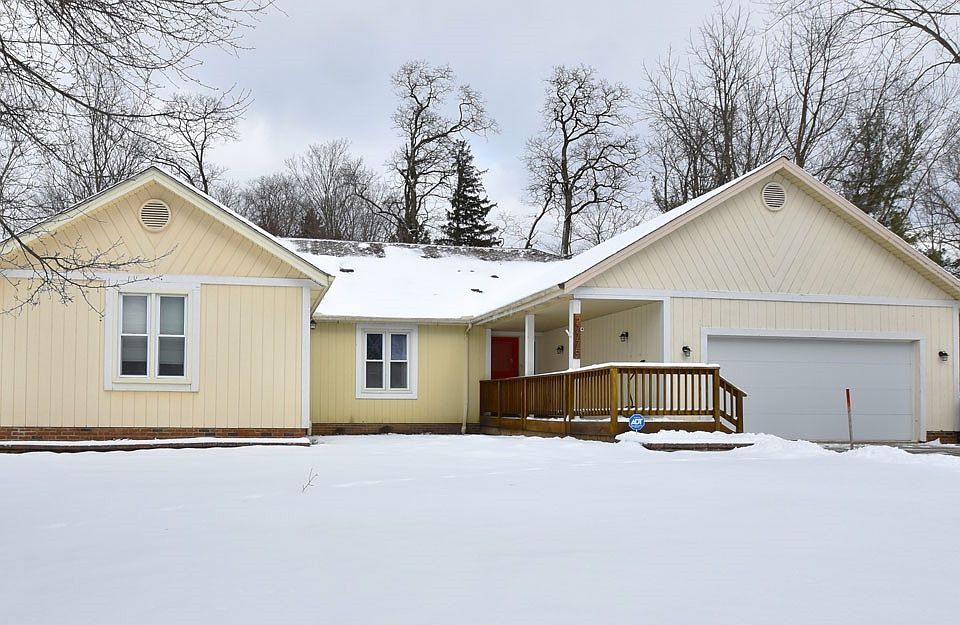 1st image of 27775 Louise Dr