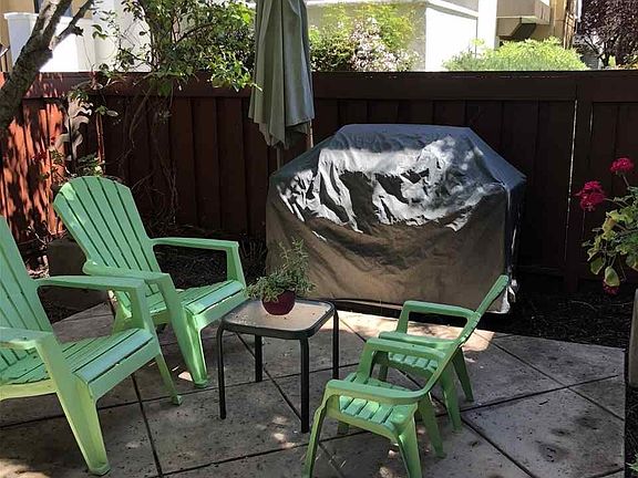 2nd image of 2842 Jefferson Ln