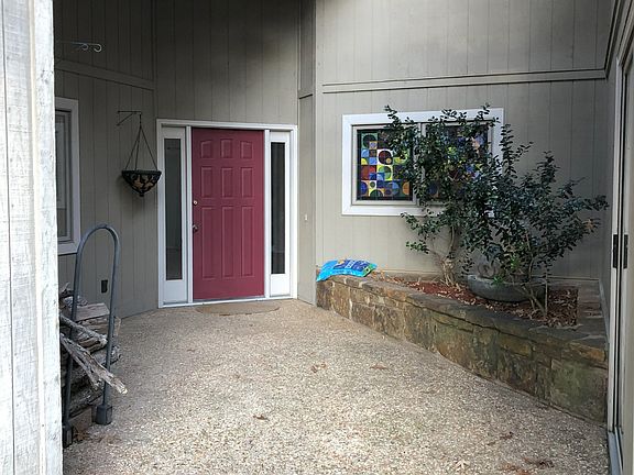 2nd image of 40 Churchill Dr
