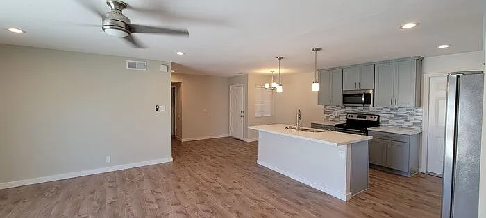 3452 Las Vegas Dr — Photo 3