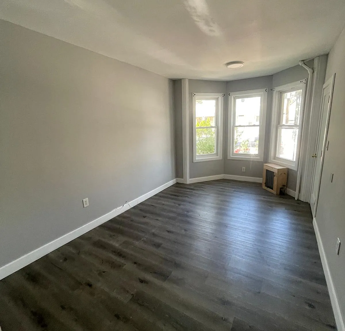 1 bed, 700 sqft, $1,450 — Photo 2