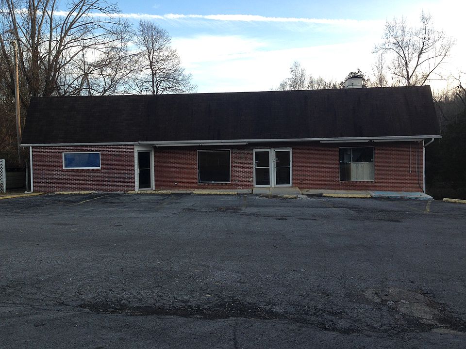 2nd image of 6659 Cedar Hill Rd