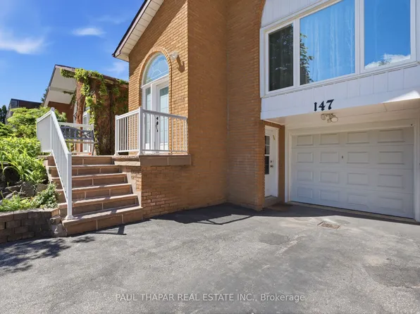 147 Silas Hill Dr, Toronto, ON M2J 2X8