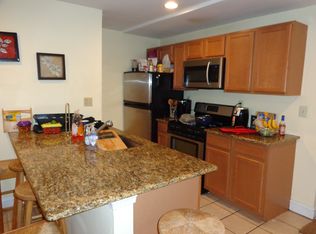 142 Conarroe St, Philadelphia, PA 19127