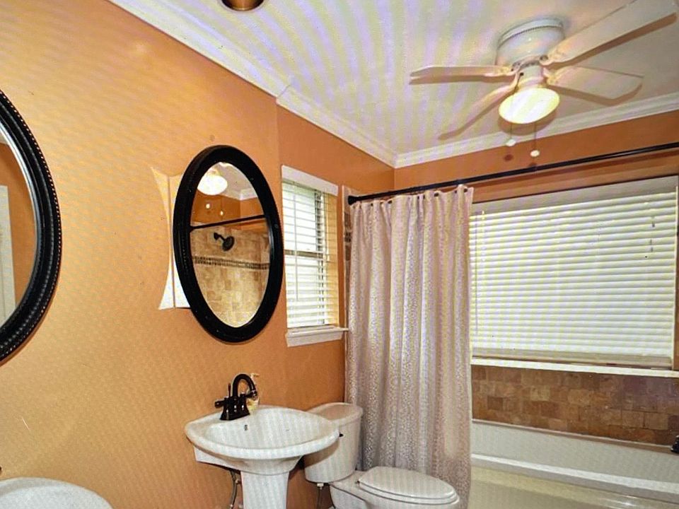 1st image of 420 Windhollow Cir