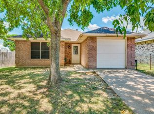 1527 Marion Dr, Dallas, TX 75211