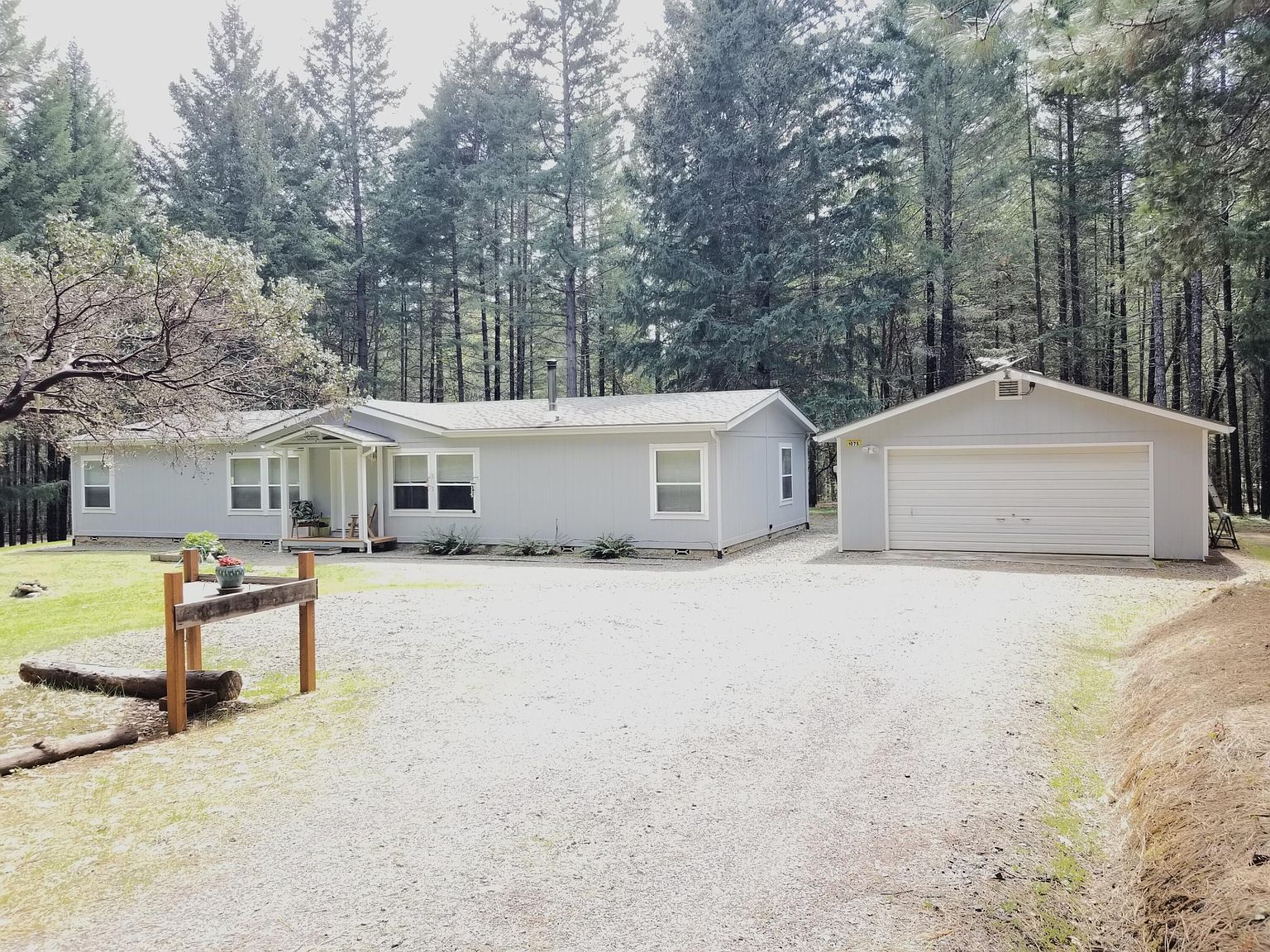 1075 E Crow Rd, Merlin, OR 97532 Zillow