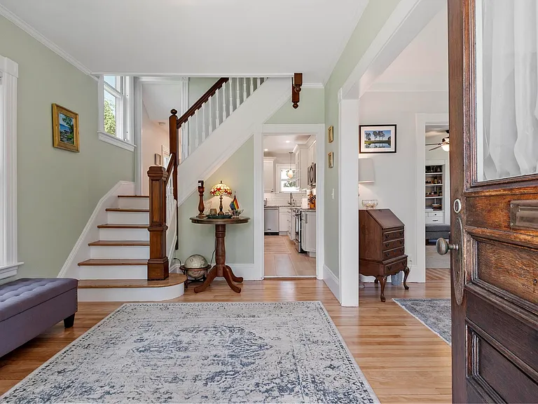 6 Prospect St — Photo 3