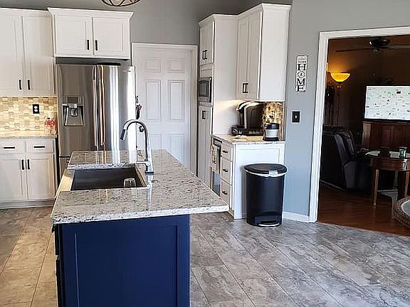 4th image of 102 Melinda Dr