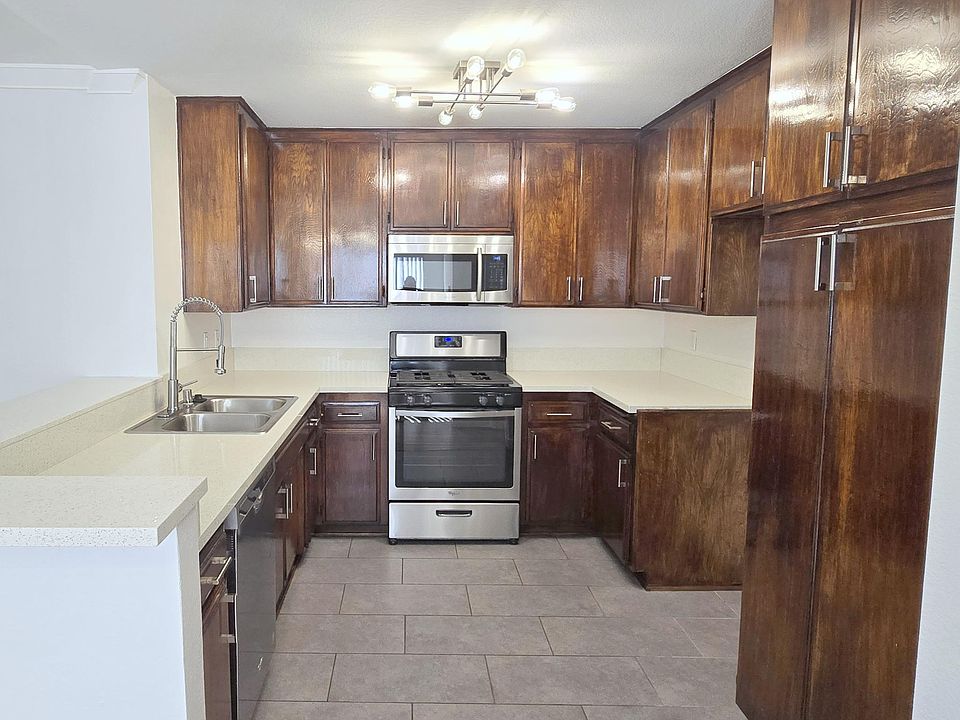 1st image of 6544 Whitsett Ave APT 5