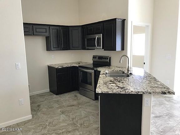 3rd image of 3010 Winterhaven Dr