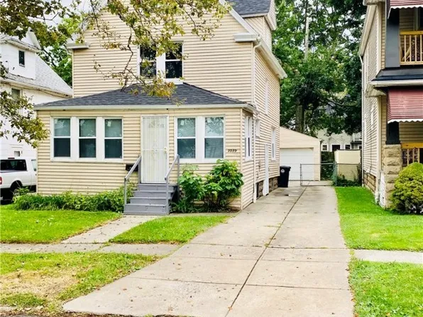 3039 W 103rd St, Cleveland, OH 44111