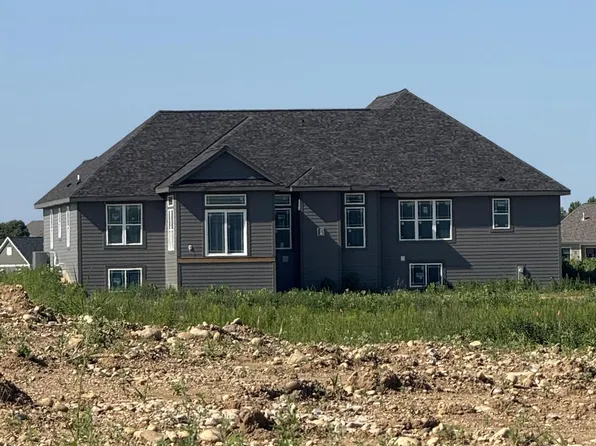 N81W27685 Sunflower PASS, Pewaukee, WI 53072