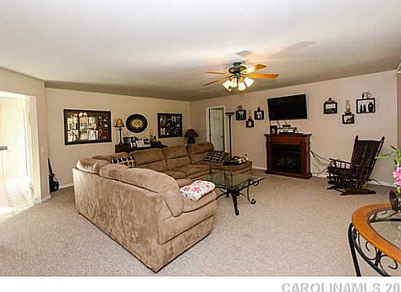 4th image of 153 Pine Valley Dr