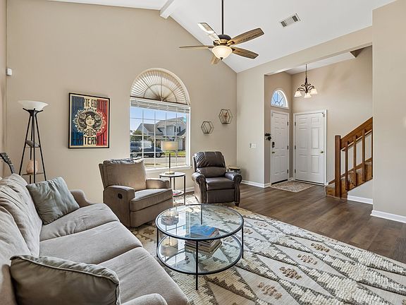 5th image of 2112 Candlebrook Ct