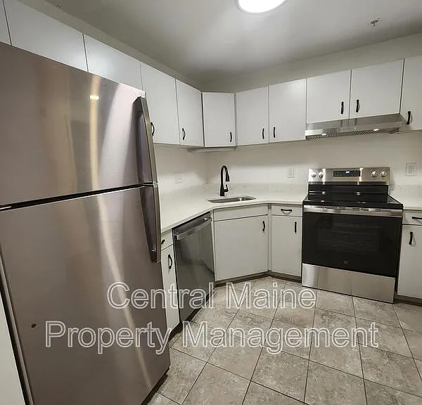 37 Northern Avenue Hts #2 — Photo 3