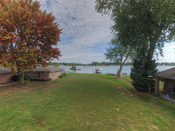 5th image of 51048 N Shore Dr