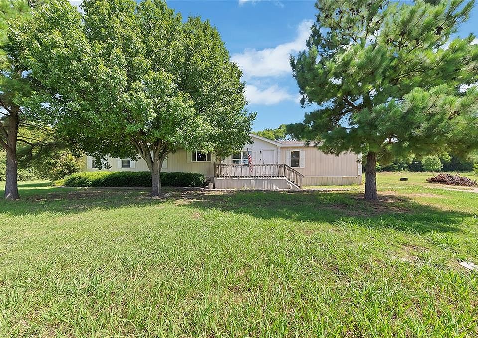 1st image of 5785 Shady Hill Cir