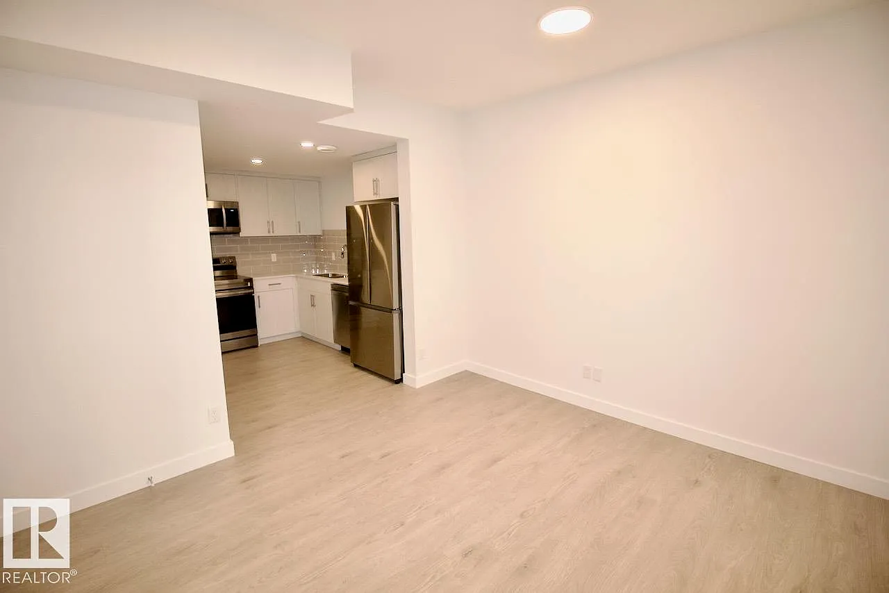 1 bed, 1.0 bath, 699 sqft, $799 — Photo 2