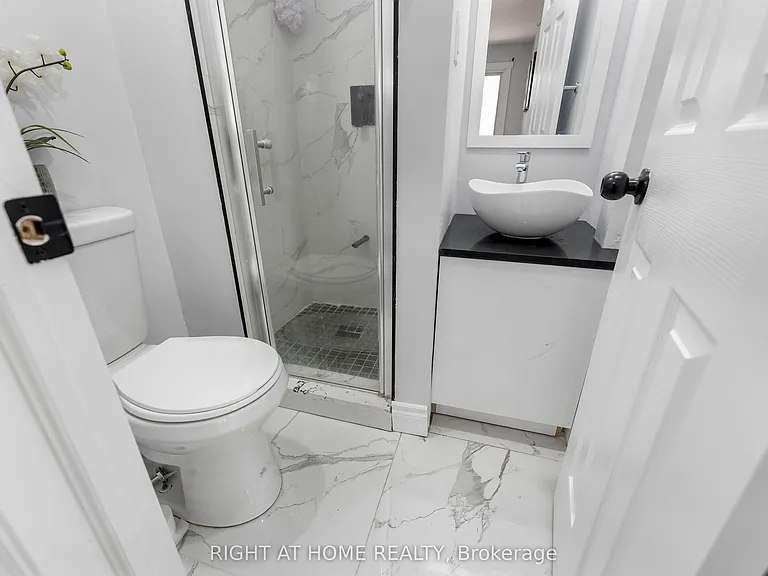 608 McCowan Rd — Photo 21