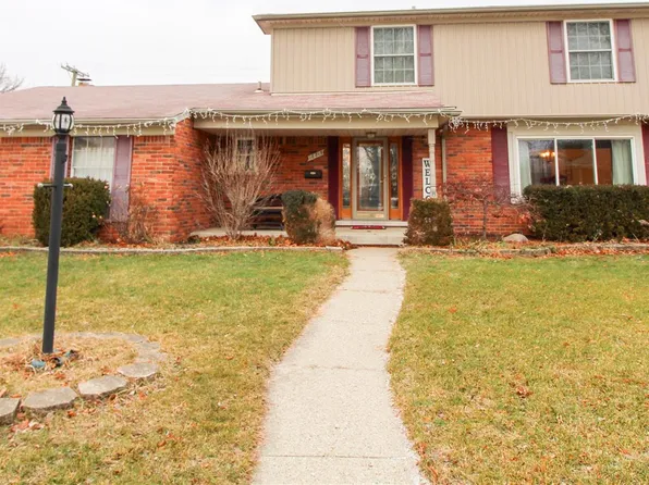 18815 Rockport St, Roseville, MI 48066