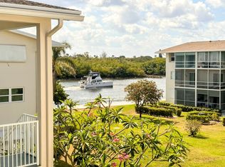 450 Horizons E APT 305, Boynton Beach, FL 33435