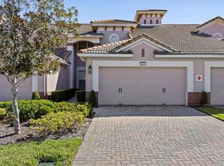 8403 Riverdale Ln, Davenport, FL 33896