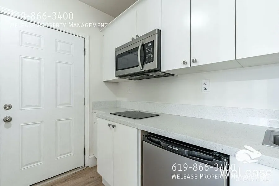 Comfort and convenience with this 1 bed 1 bath! — Photo 3