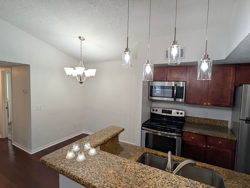 1st image of 5168 Conroy Rd APT 1633