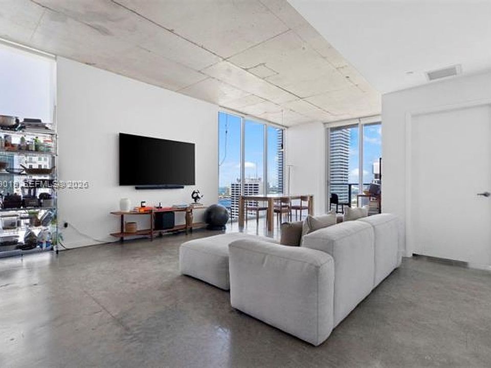 1st image of 151 SE 1st St APT 3102