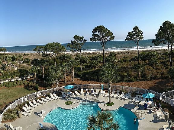 4th image of 43 Forest Beach Dr APT 414